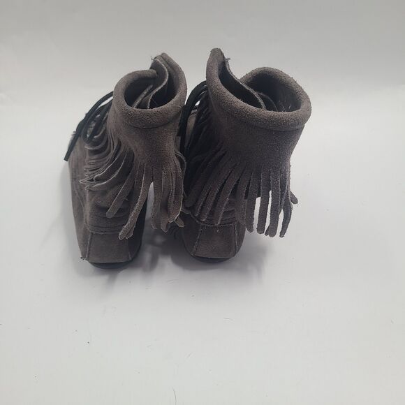 Minnetonka Front Lace Grey Suede Moccasin Ankle High Boot Women's Size 8 - Picture 3 of 5